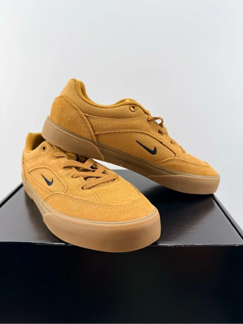 Nike SB malor TE Size 6.5M NEW